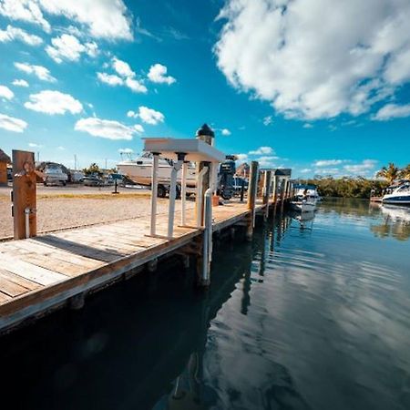 Waterfront Studio 2, Couples Oasis, Kayaks, Pool Jewfish Exterior foto