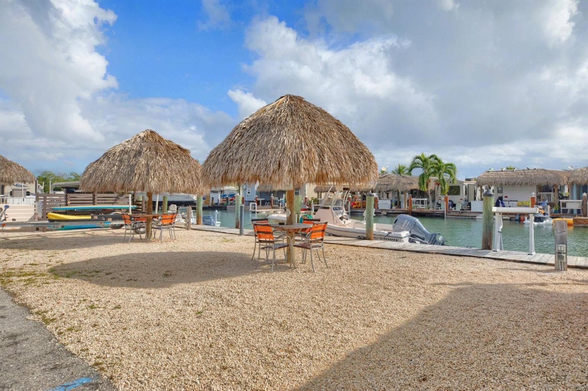 Waterfront Studio 2, Couples Oasis, Kayaks, Pool Jewfish Exterior foto