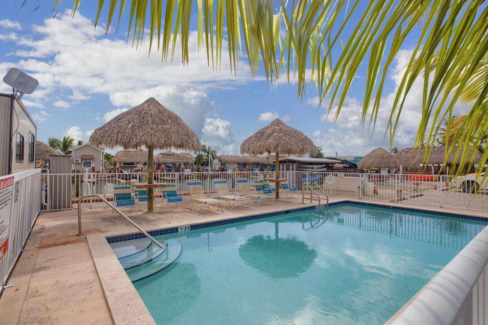 Waterfront Studio 2, Couples Oasis, Kayaks, Pool Jewfish Exterior foto
